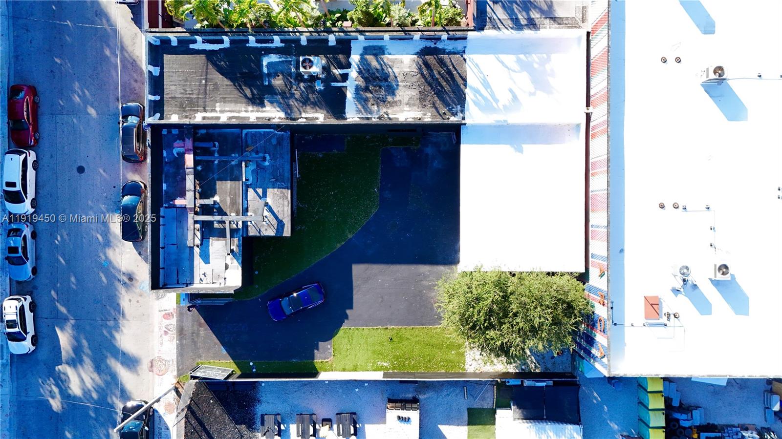 See details / sq. ft. $ 2025-11-24 0 Photo