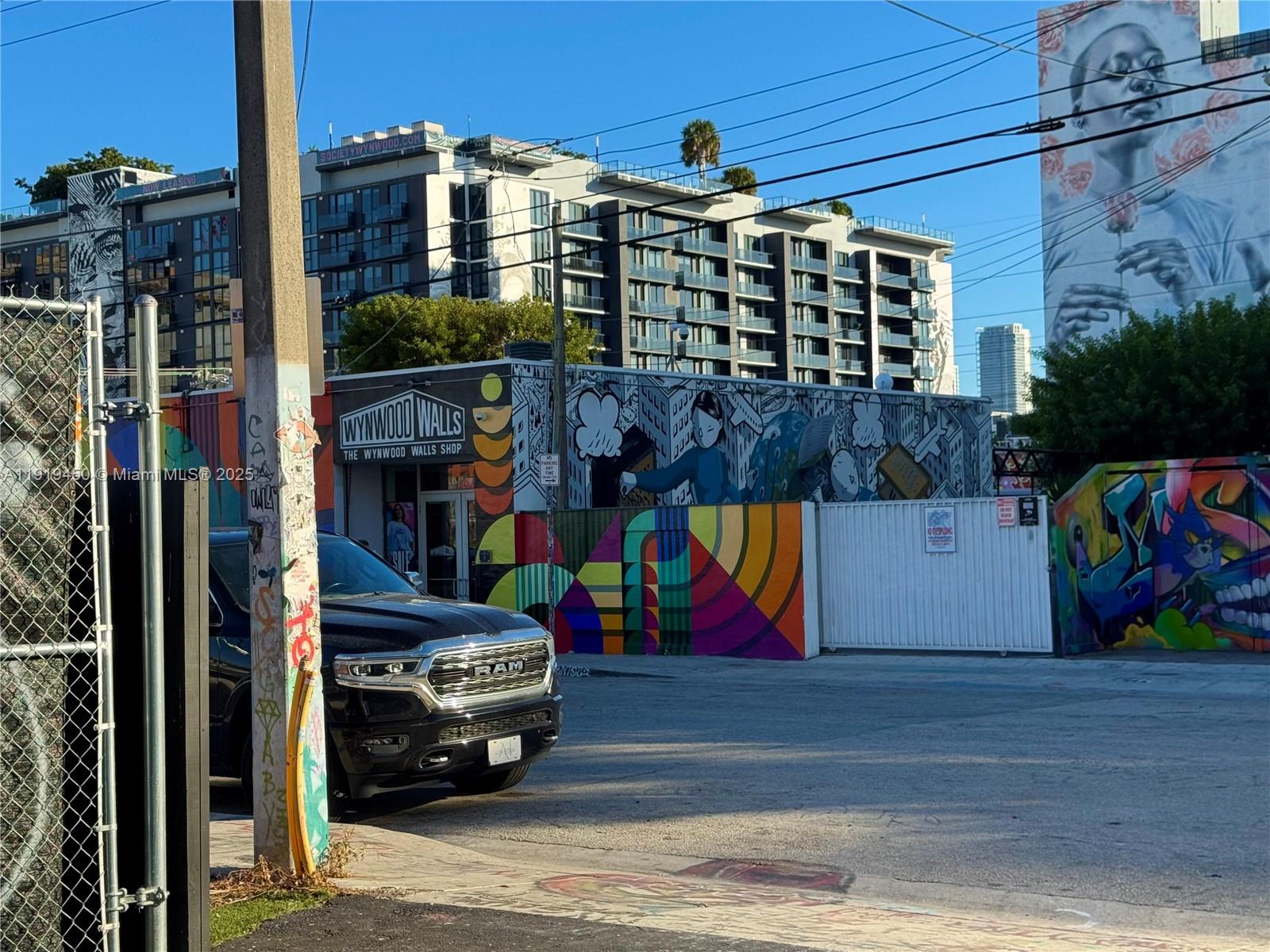 See details / sq. ft. $ 2025-11-24 0 Photo