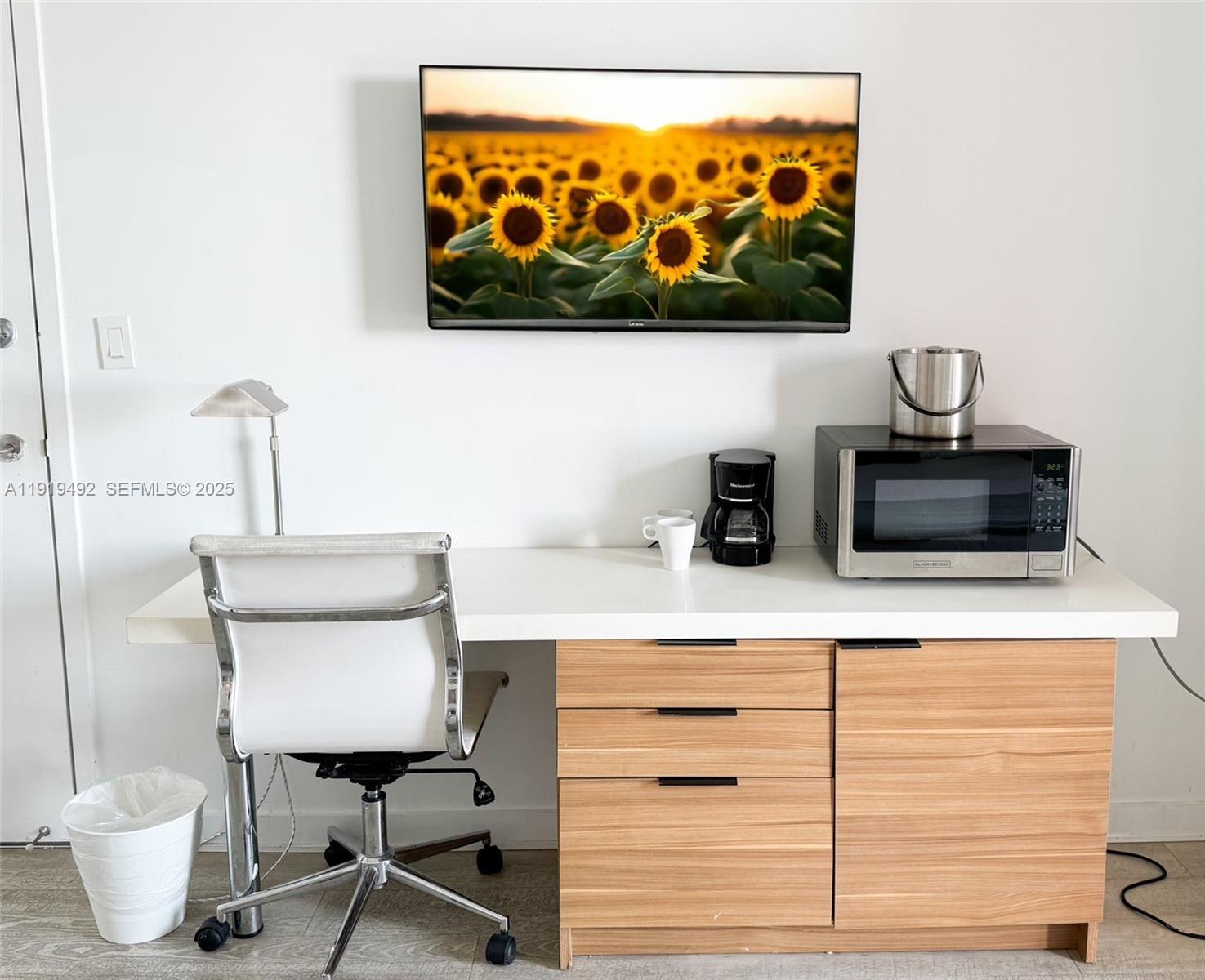 Photo of 2602 Hallandale Beach Blvd  #R1807, Hallandale Beach, Florida, 33009 - 