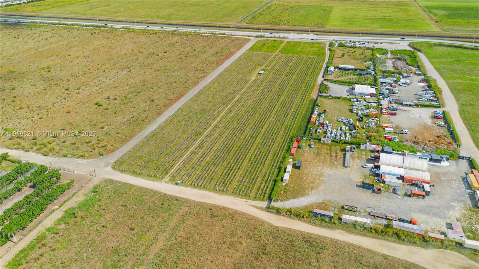   /   sq. ft. $ 2025-11-24 0 foto