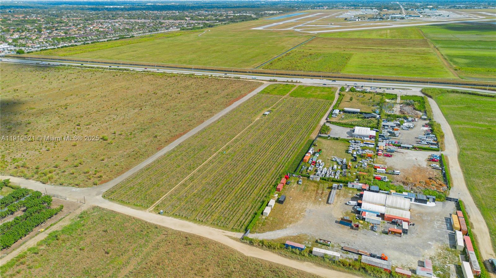   /   sq. ft. $ 2025-11-24 0 foto