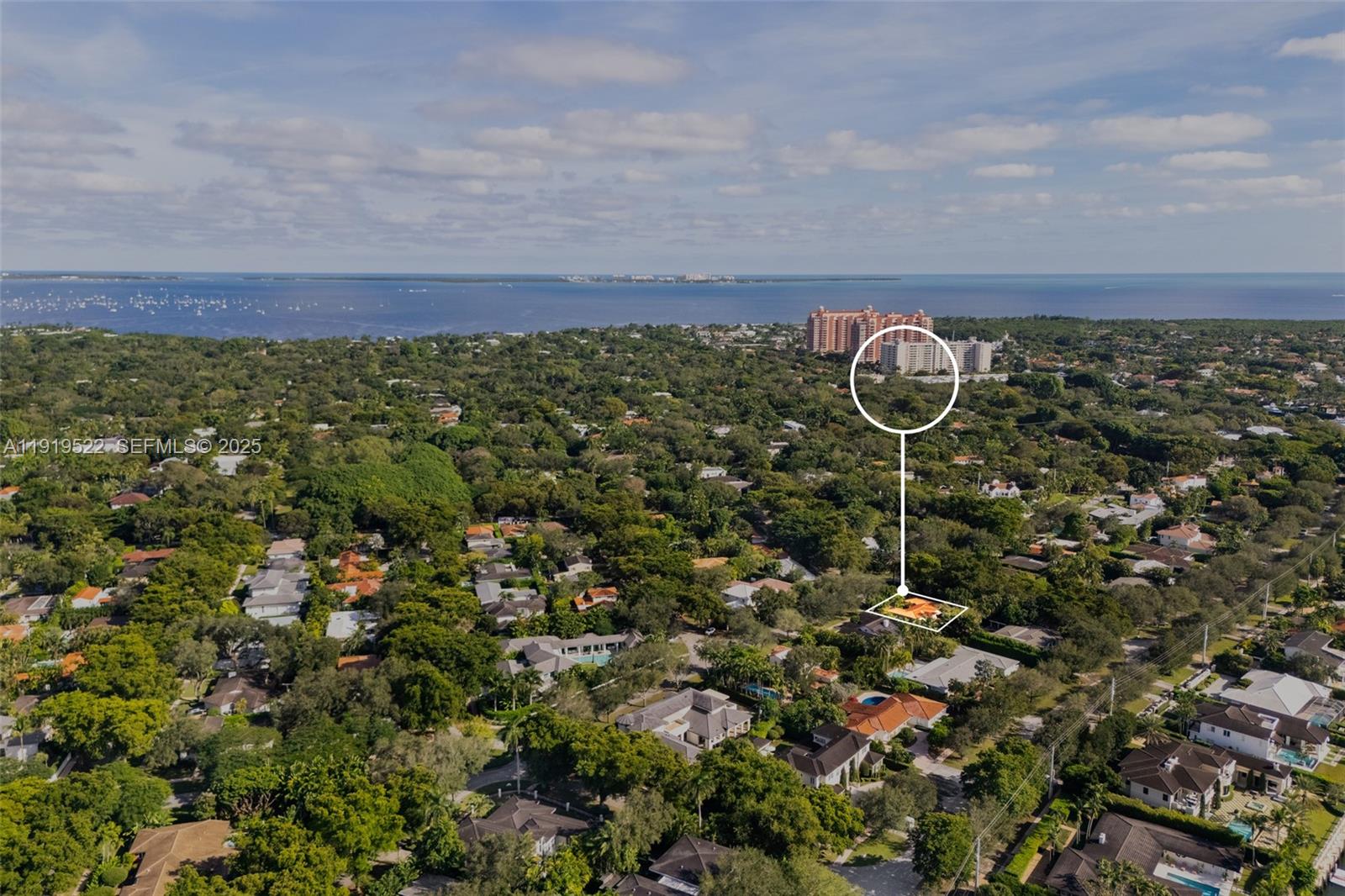   /   кв.футов $ 2025-12-01 0 Фото