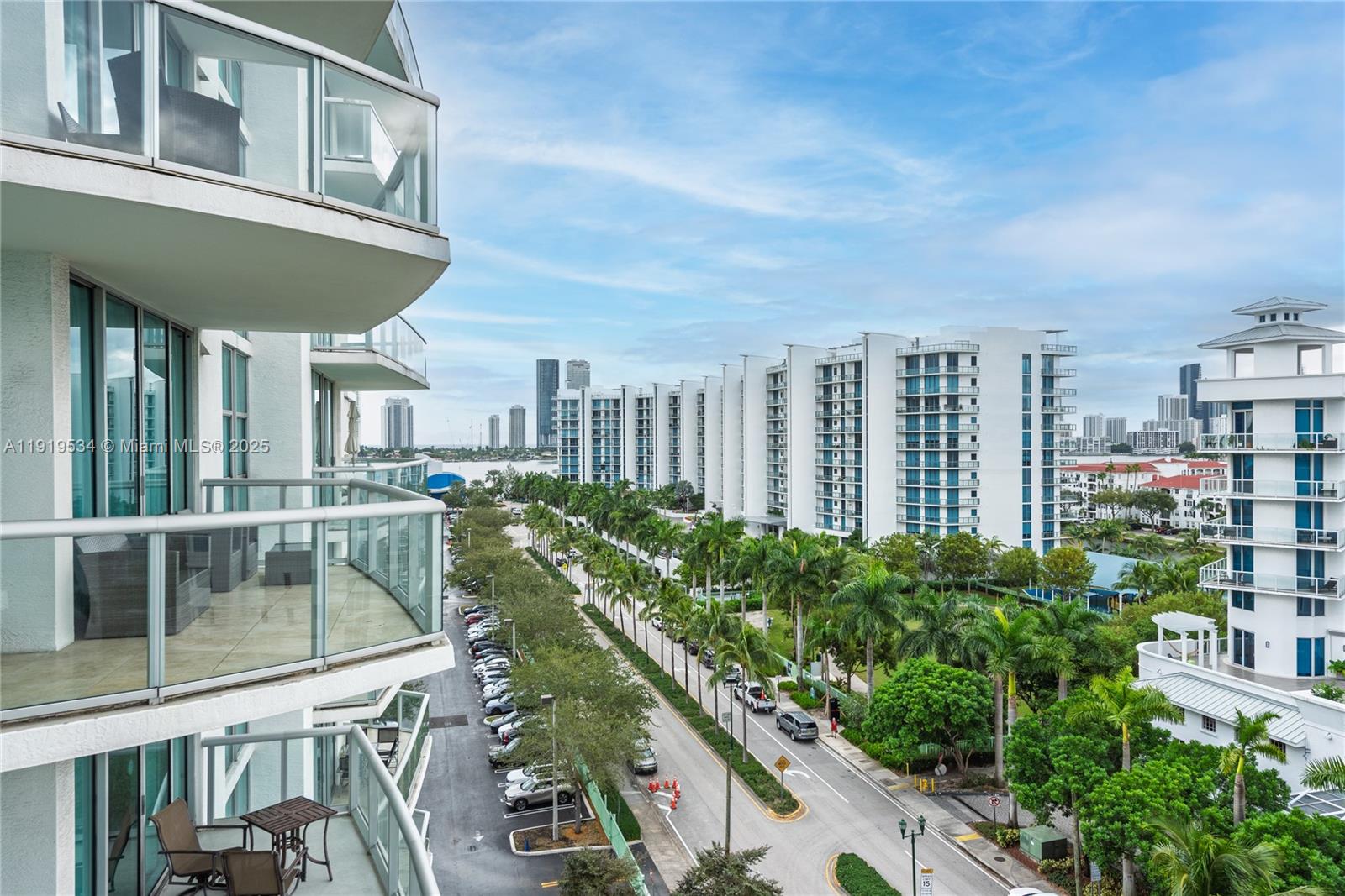 Photo of 3131 188th St  #2-909, Aventura, Florida, 33180 - 