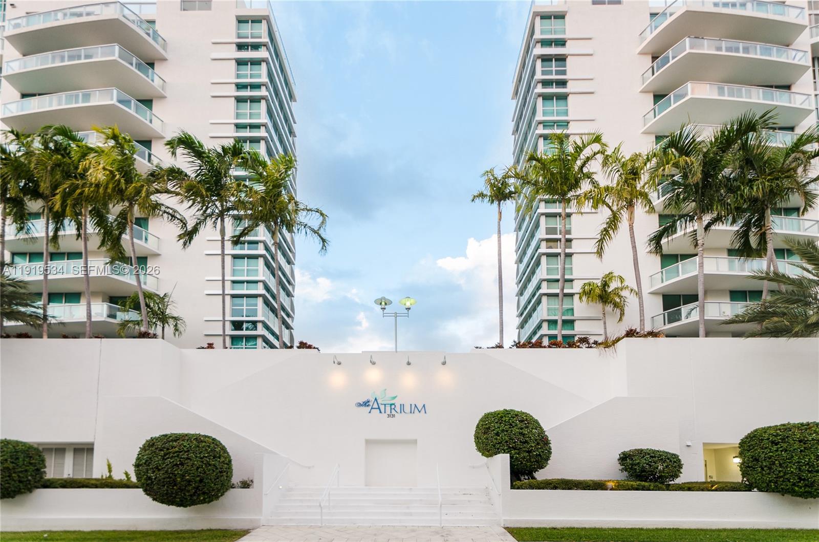 Photo of 3131 188th St  #2-909, Aventura, Florida, 33180 - 