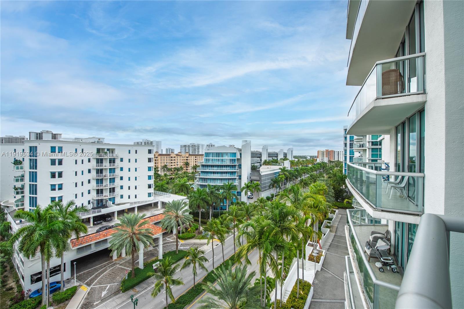 Photo of 3131 188th St  #2-909, Aventura, Florida, 33180 - 