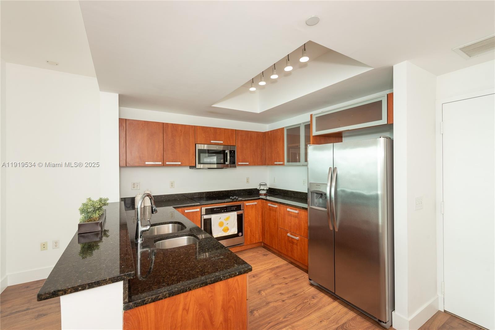 Photo of 3131 188th St  #2-909, Aventura, Florida, 33180 - 