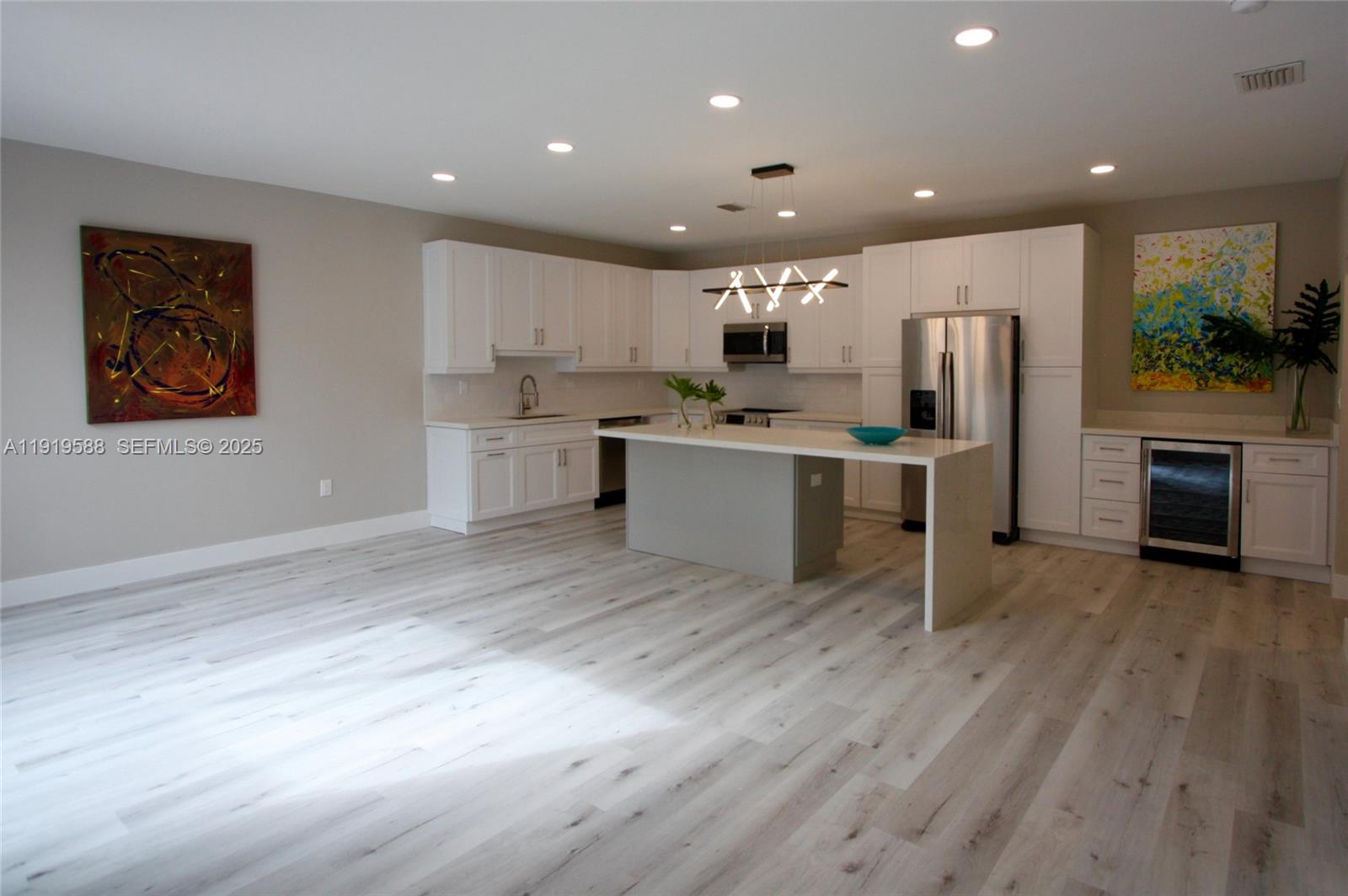 Photo of 935 Lemonwood Ct  (935), Hollywood, Florida, 33019 - 