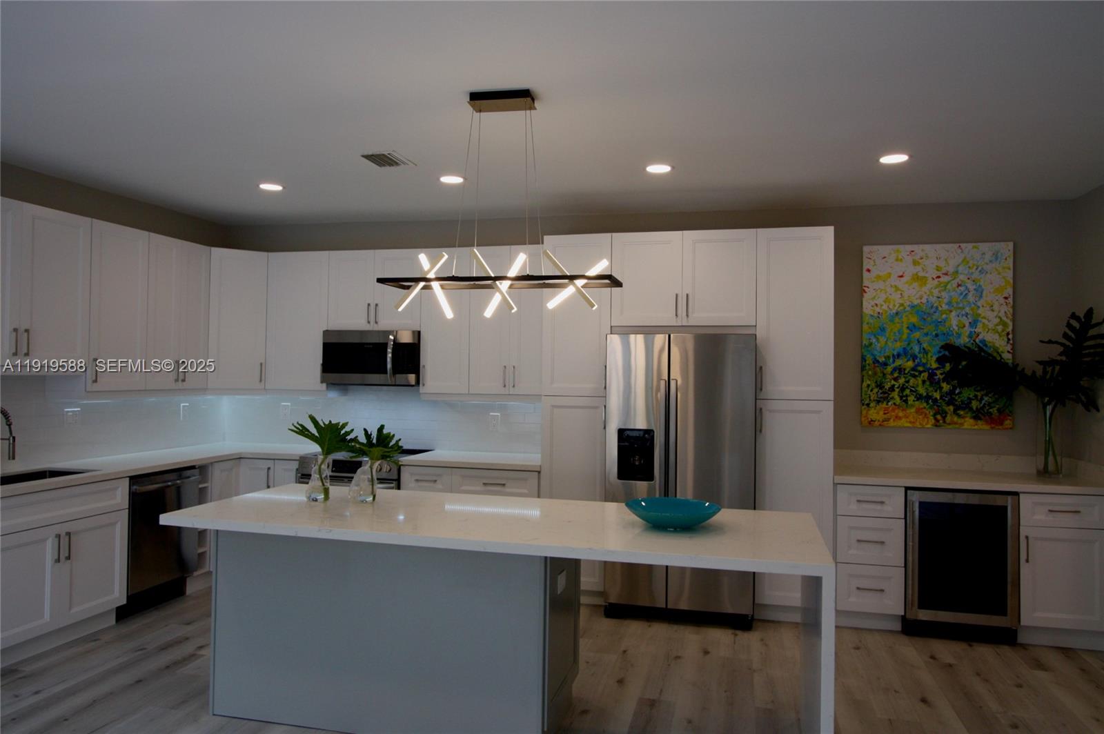 Photo of 935 Lemonwood Ct  (935), Hollywood, Florida, 33019 - 