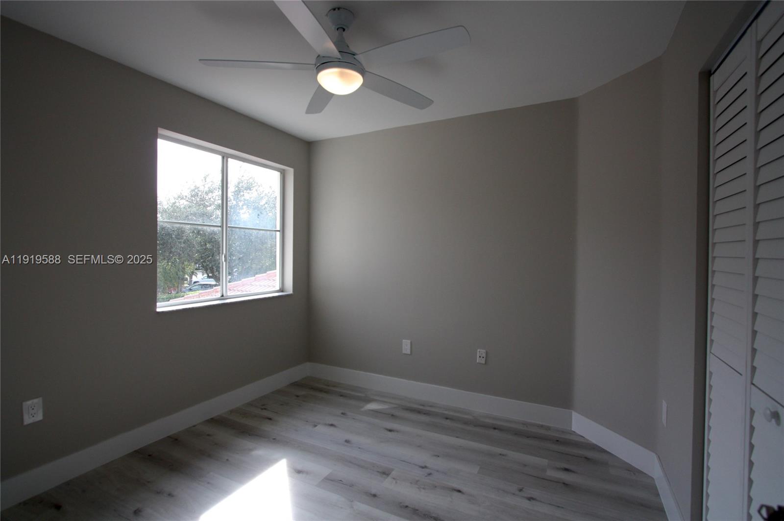 Photo of 935 Lemonwood Ct  (935), Hollywood, Florida, 33019 - 