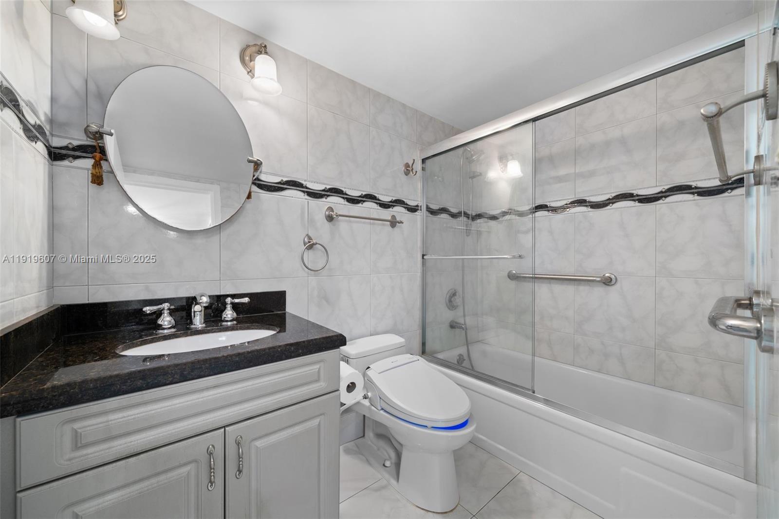 1109 2 / 2 1233 кв.футов $ 2025-11-24 0 Фото