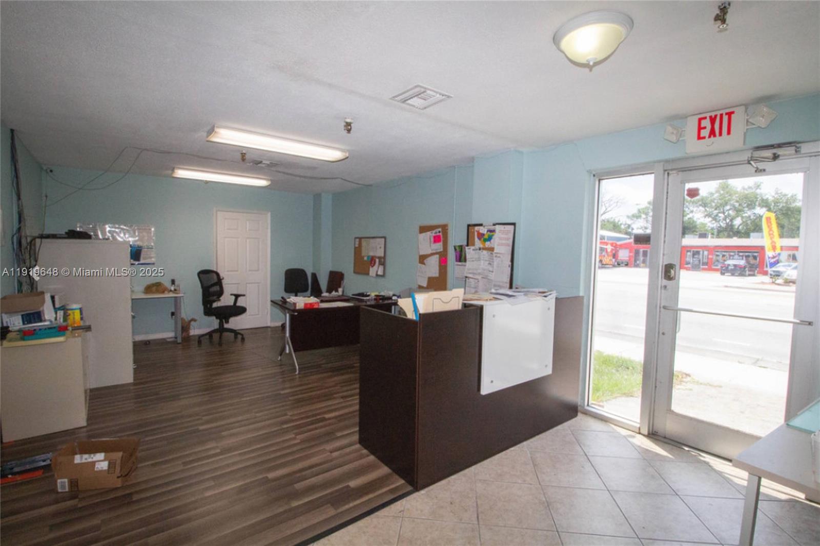 See details / sq. ft. $ 2025-11-25 0 Photo