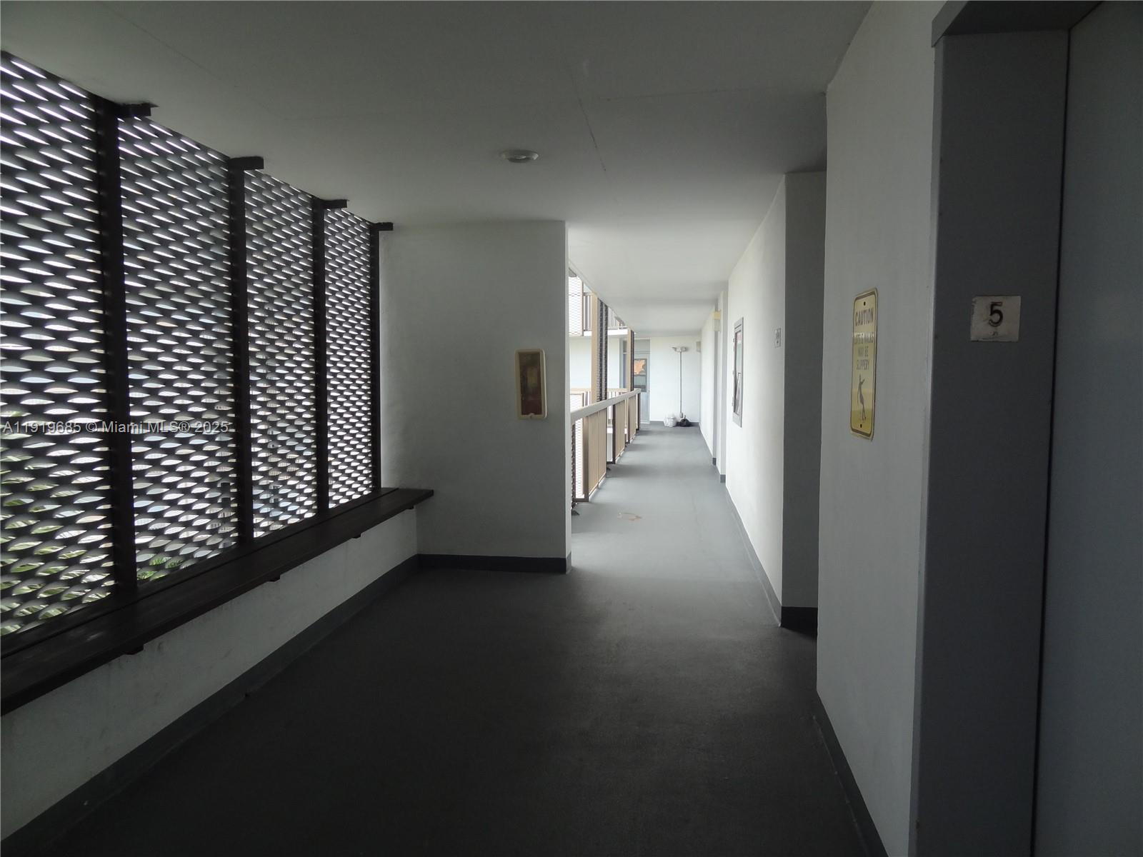 EI506 1 / 1 741 sq. ft. $ 2025-11-25 0 Photo