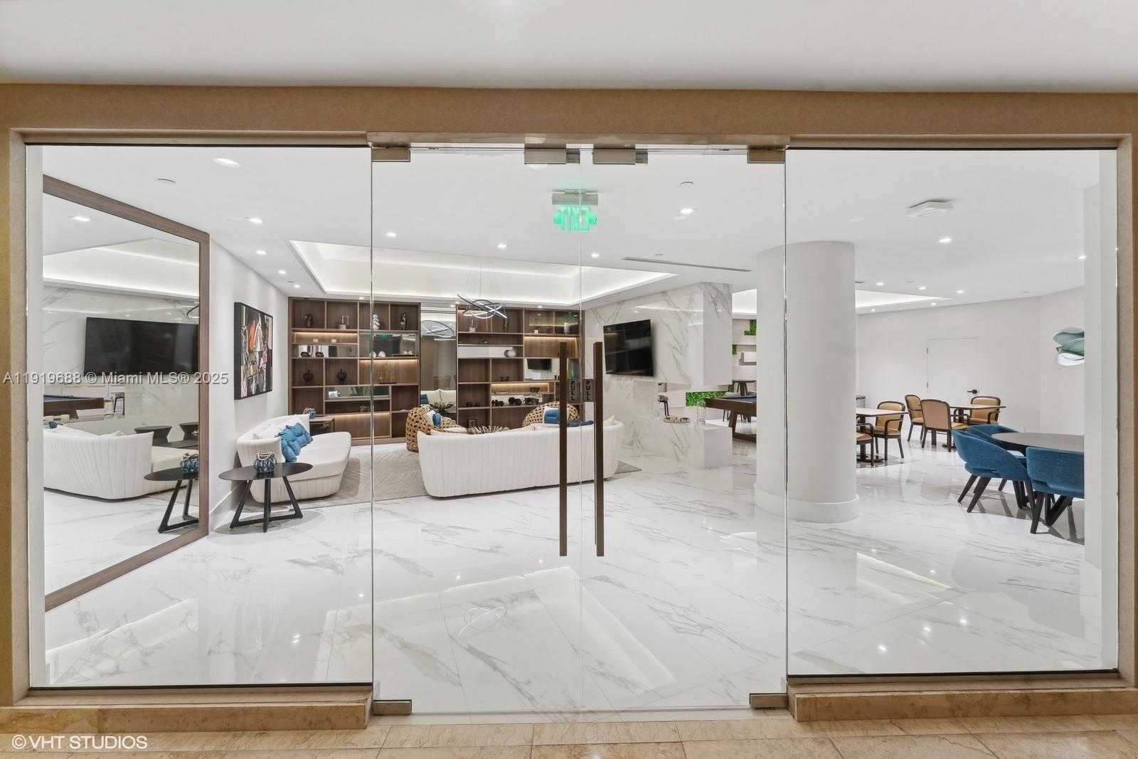 See details 2911 2 / 2 1140 sq. ft. $ 2025-11-25 0 Photo