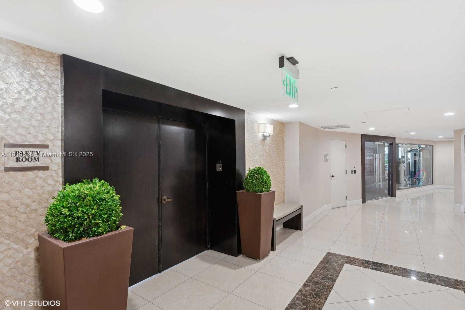 See details 2911 2 / 2 1140 sq. ft. $ 2025-11-25 0 Photo