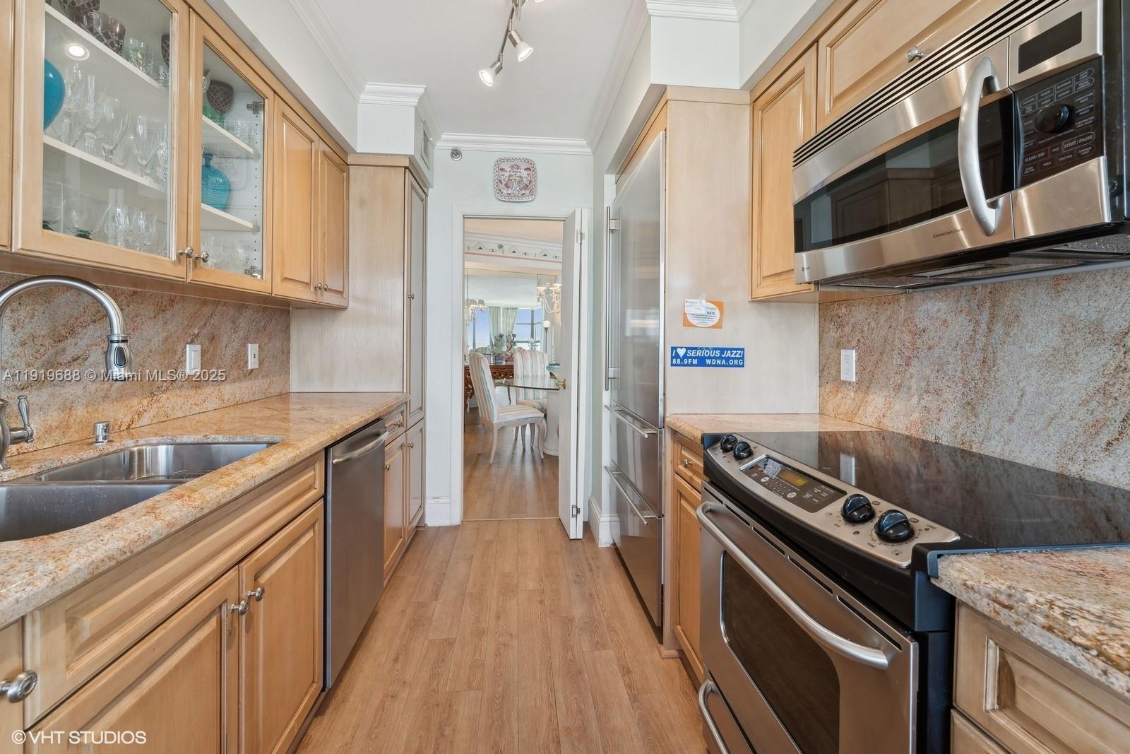 See details 2911 2 / 2 1140 sq. ft. $ 2025-11-25 0 Photo