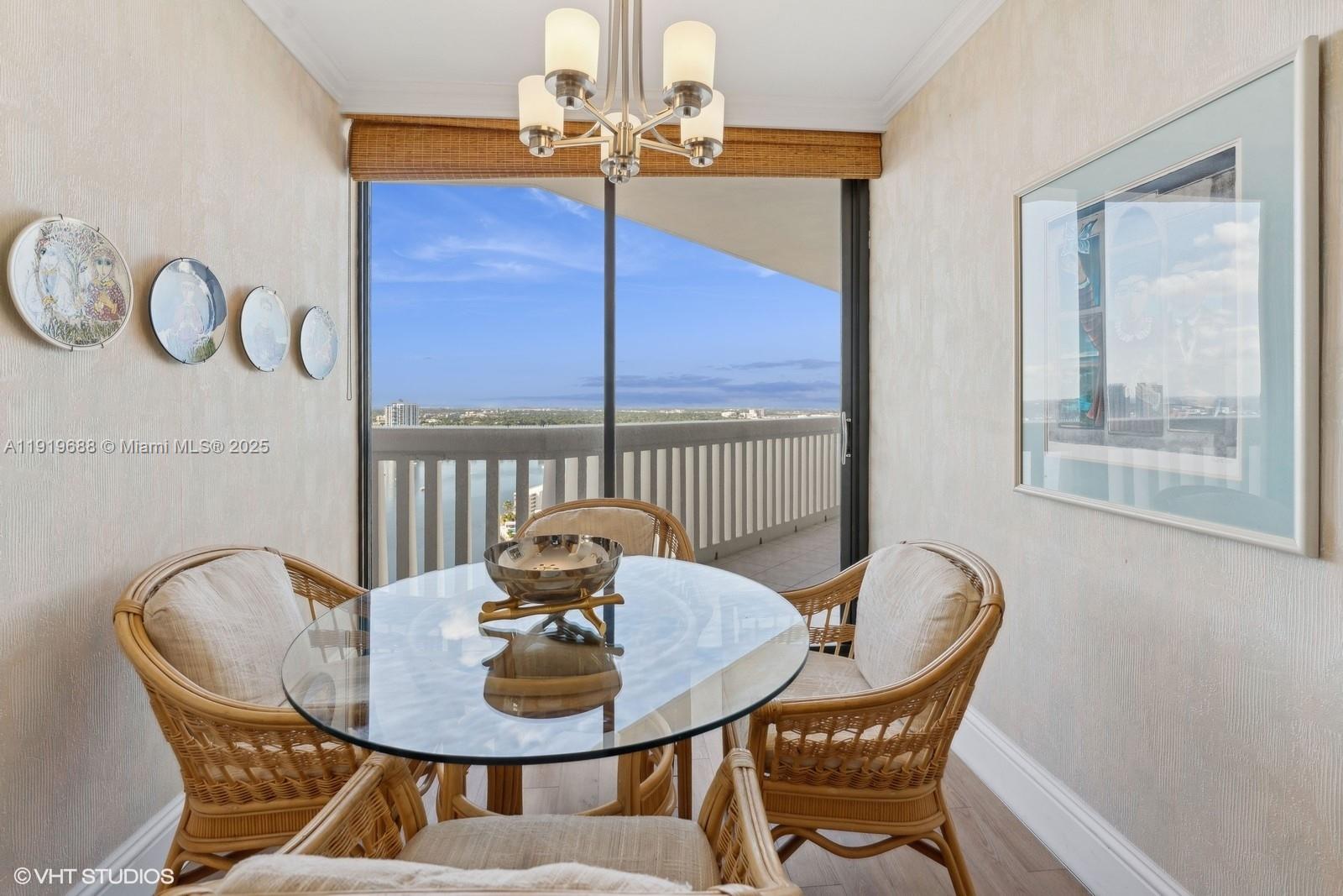 See details 2911 2 / 2 1140 sq. ft. $ 2025-11-25 0 Photo