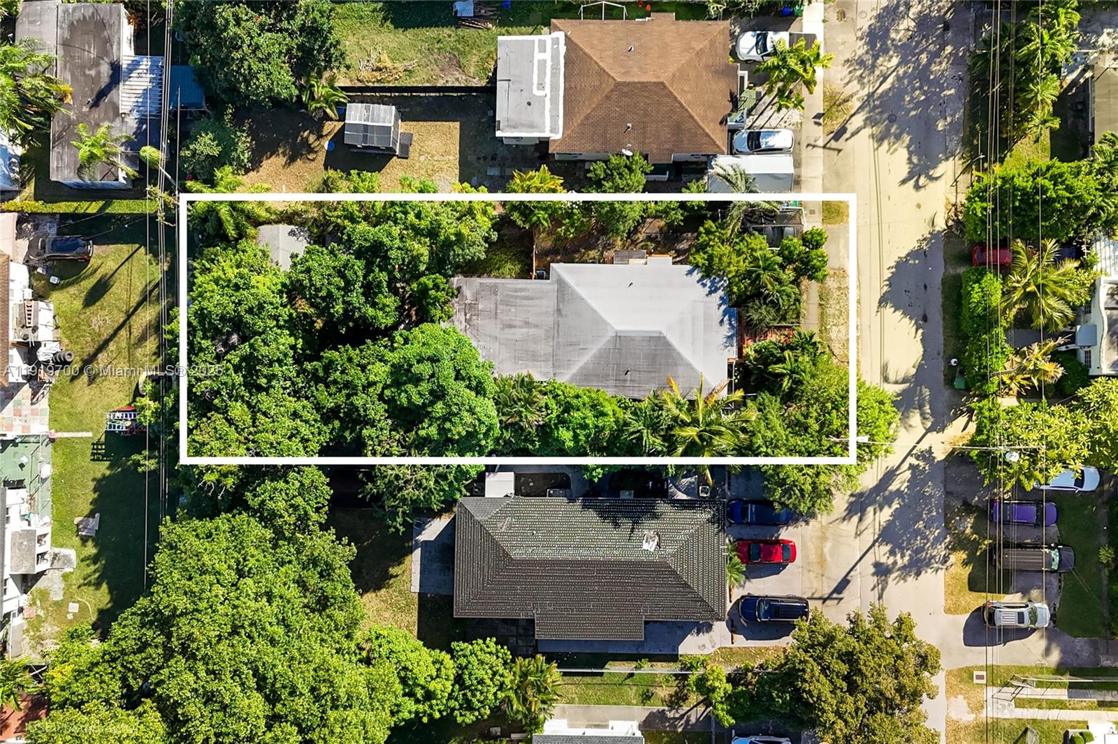   /   sq. ft. $ 2025-11-29 0 foto