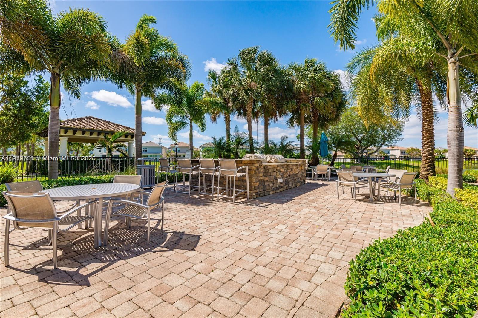 Подробнее 4144 3 / 3 1561 кв.футов $ 2025-12-05 0 Фото