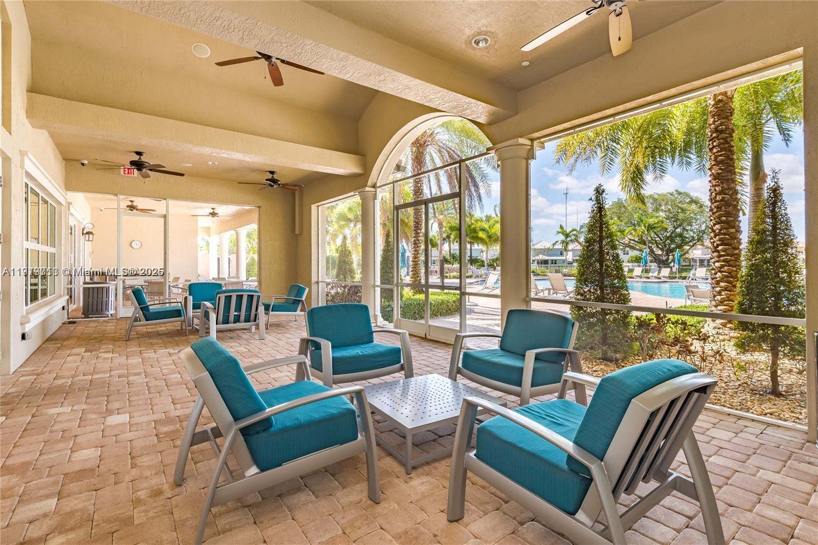 Подробнее 4144 3 / 3 1561 кв.футов $ 2025-12-05 0 Фото