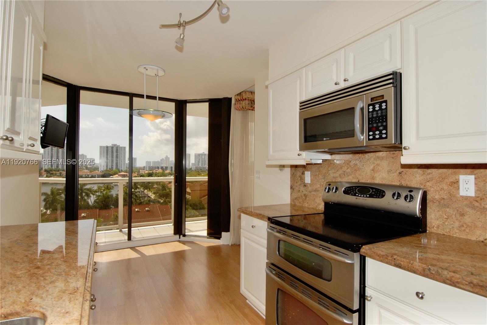 Photo of 3600 Yacht Club Dr  #1204, Aventura, Florida, 33180 - 