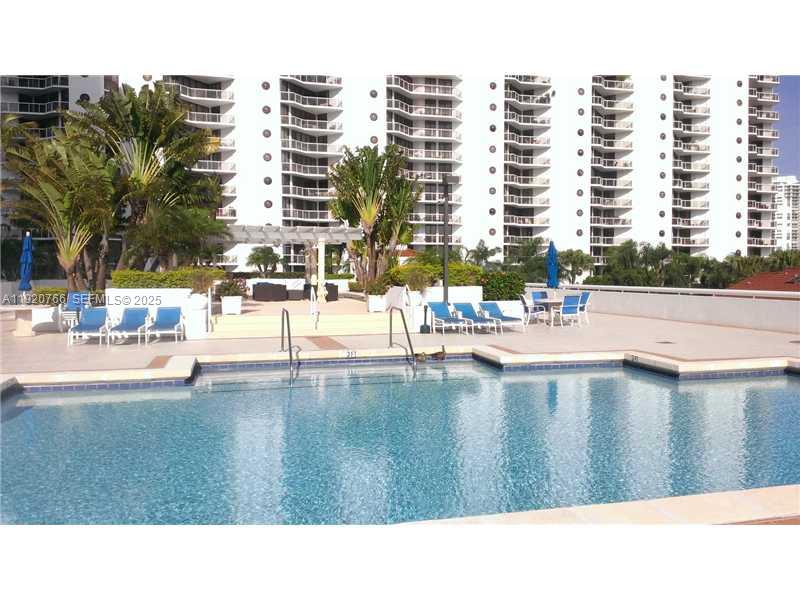 Photo of 3600 Yacht Club Dr  #1204, Aventura, Florida, 33180 - Swimming Pool/Hot Tub/Sauna