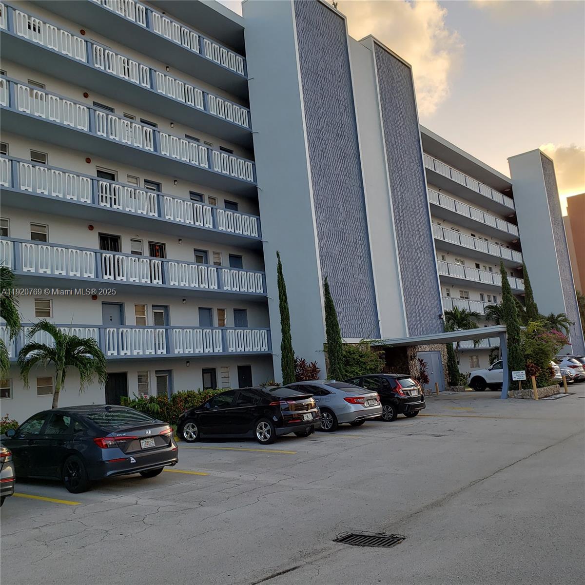 Photo of 300 12th Ave  #205, Hallandale Beach, Florida, 33009 - 