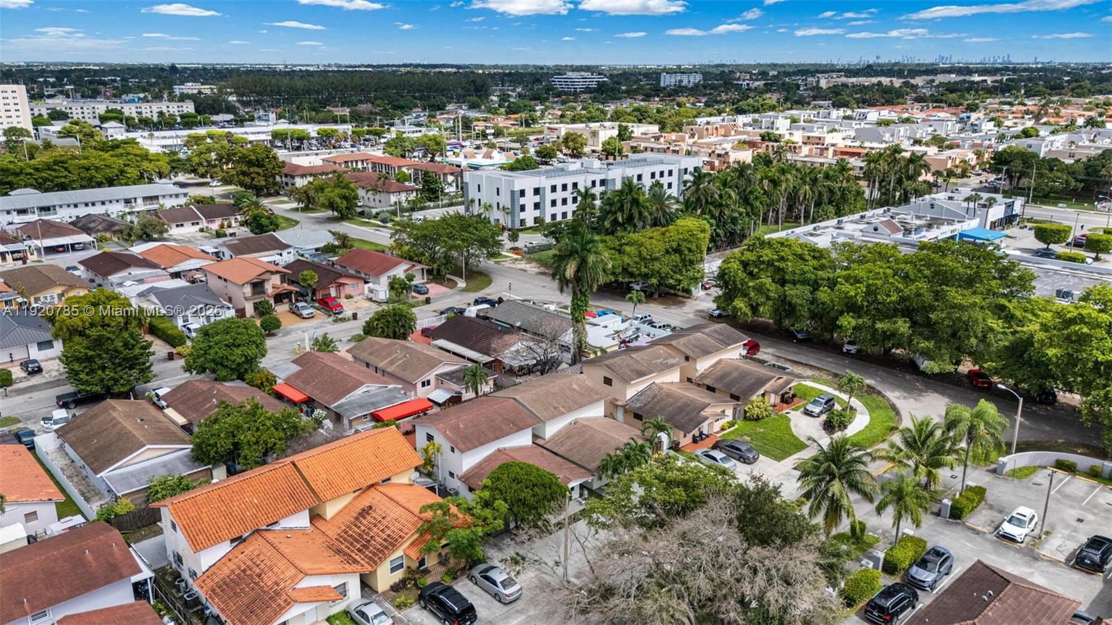 See details / 4104 sq. ft. $ 2025-11-25 0 Photo