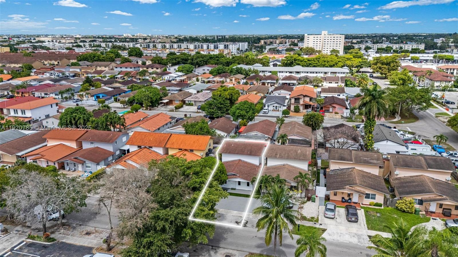 See details / 4104 sq. ft. $ 2025-11-25 0 Photo