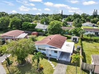 See details 1041 3 / 1 1020 sq. ft. $ 2025-11-25 0 Photo