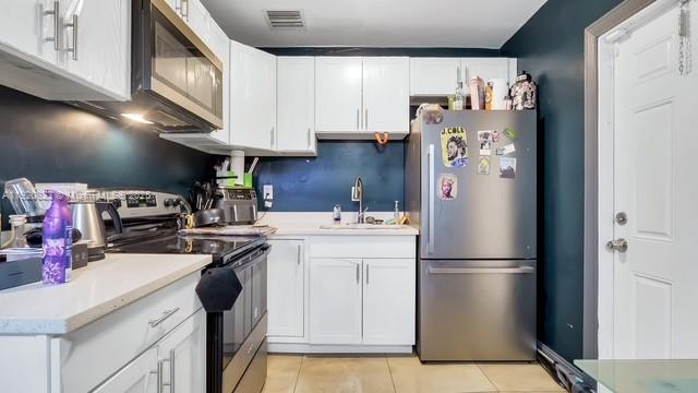 See details 1041 3 / 1 1020 sq. ft. $ 2025-11-25 0 Photo