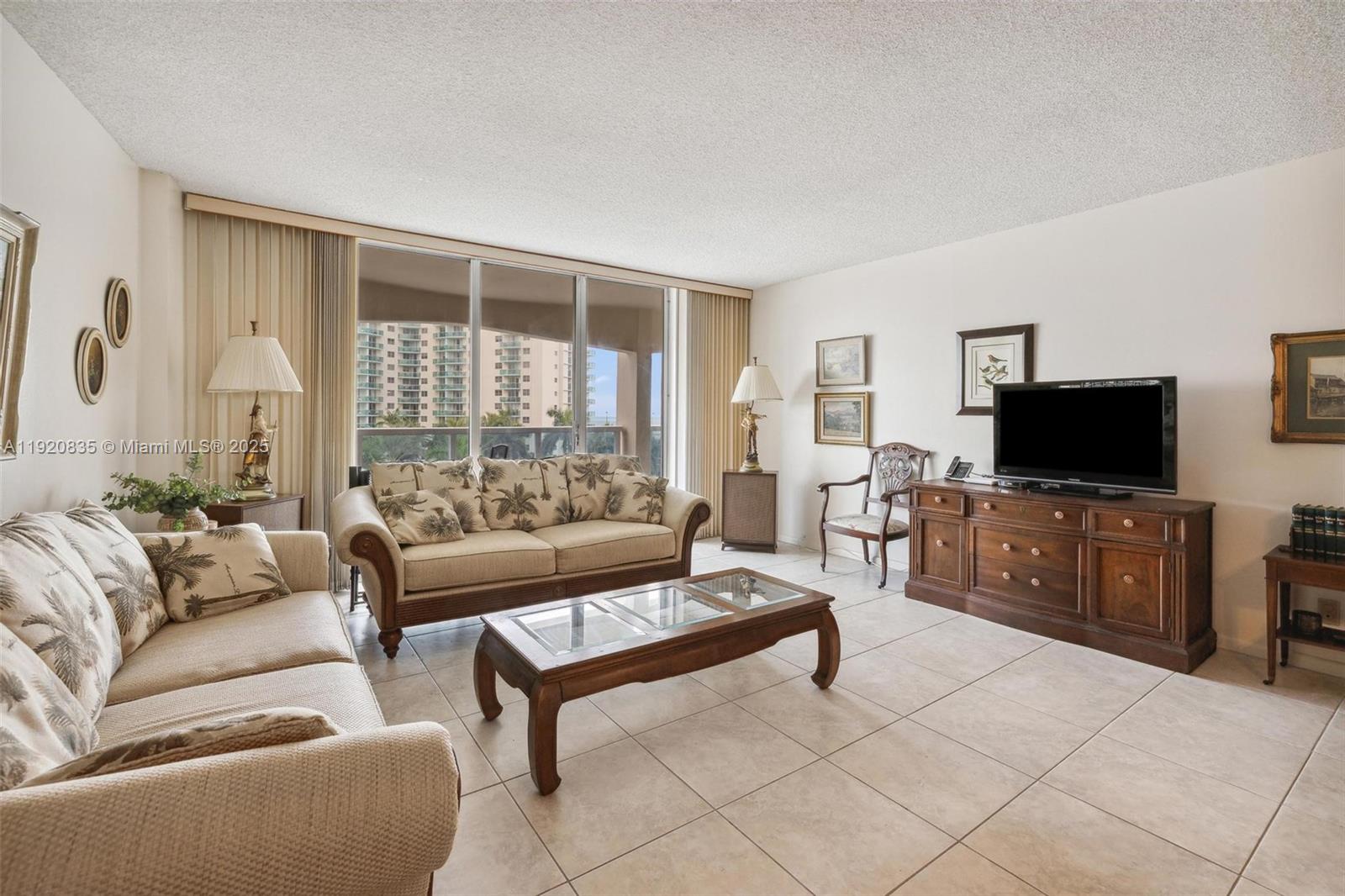 Photo of 3800 Ocean Dr  #516, Hollywood, Florida, 33019 - 