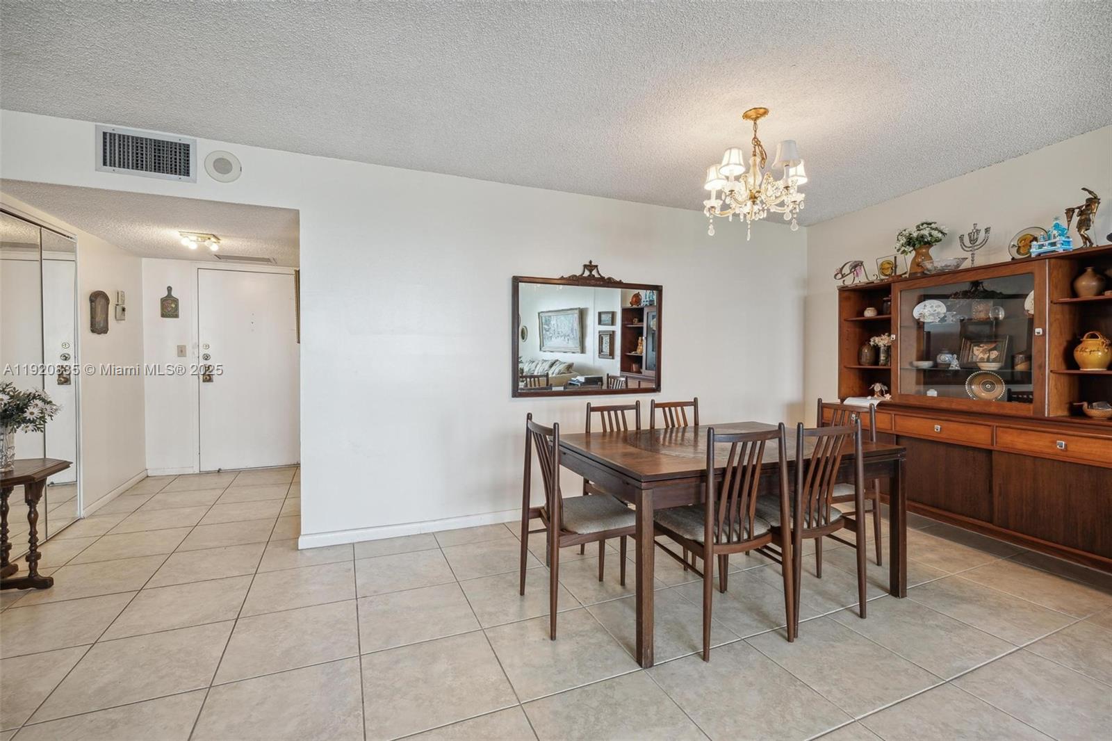 Photo of 3800 Ocean Dr  #516, Hollywood, Florida, 33019 - 