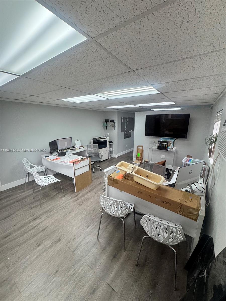 See details A / sq. ft. $ 2025-11-25 0 Photo