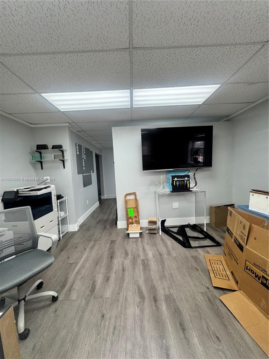 See details A / sq. ft. $ 2025-11-25 0 Photo