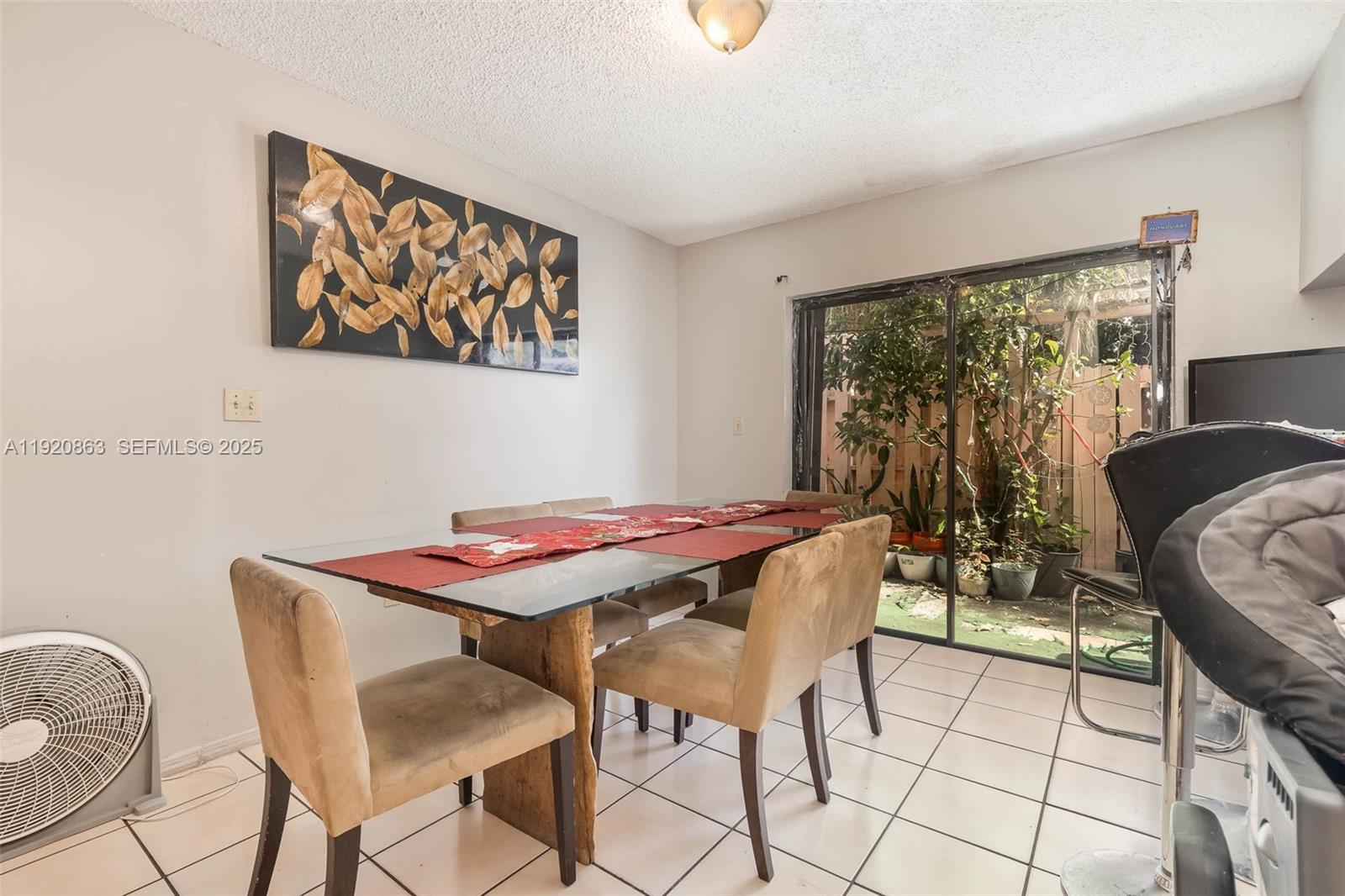 Ver detalles / 4761 sq. ft. $ 2025-11-25 0 foto