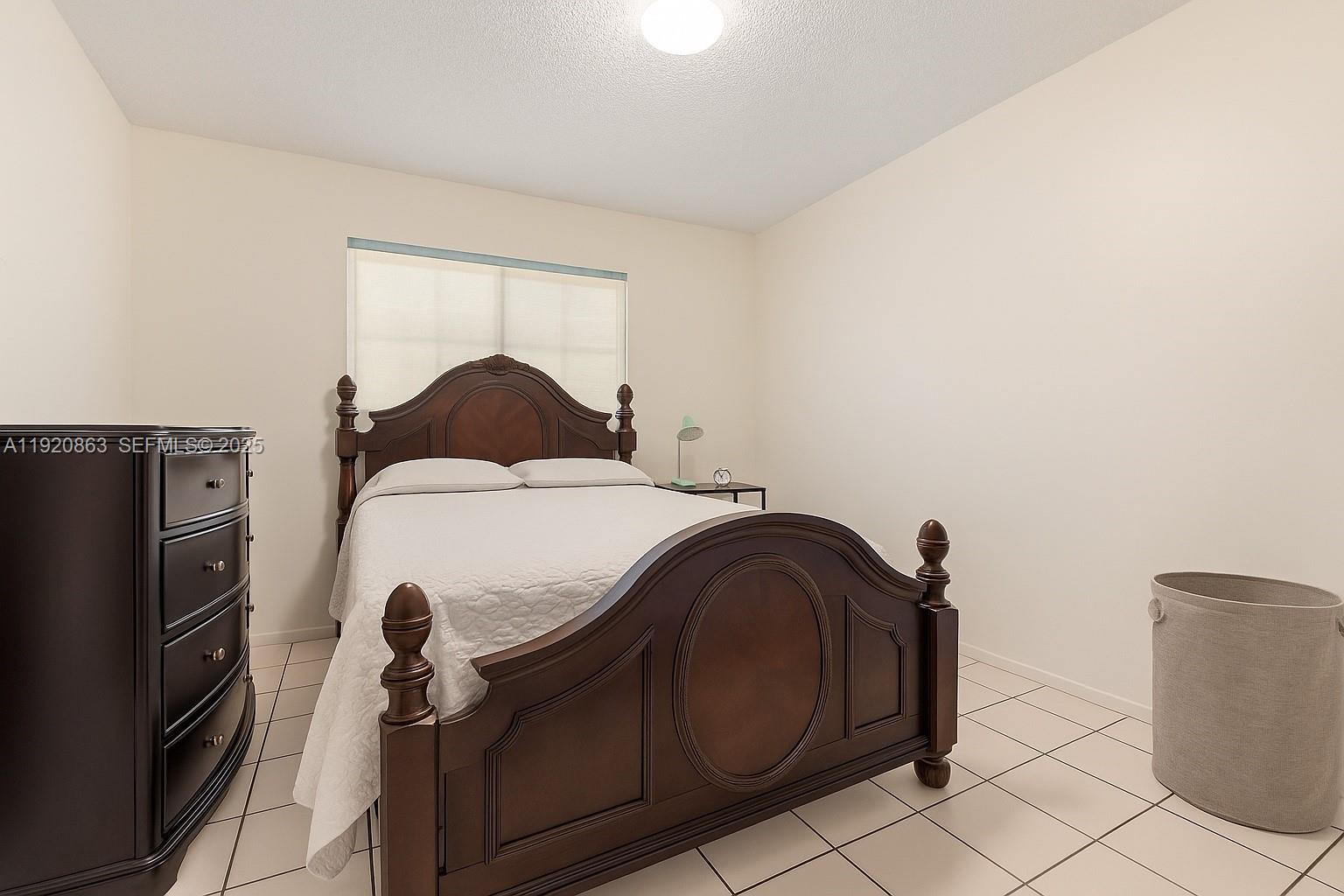 Ver detalles / 4761 sq. ft. $ 2025-11-25 0 foto