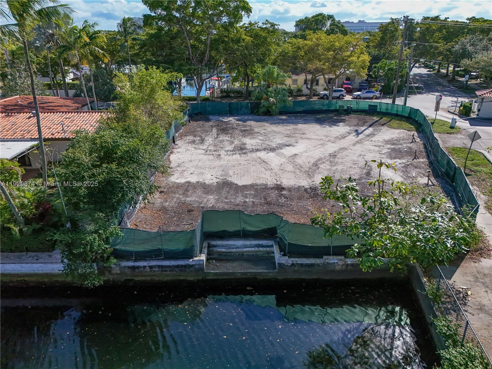   /   sq. ft. $ 2025-11-25 0 foto