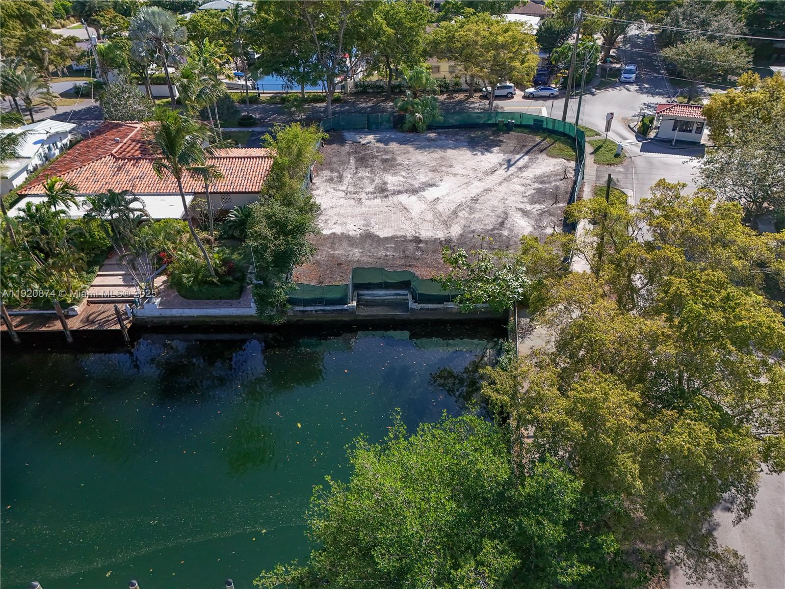   /   sq. ft. $ 2025-11-25 0 foto