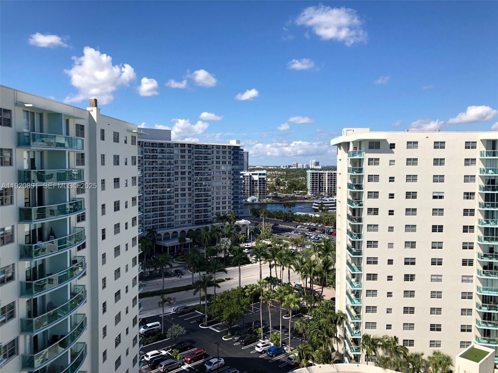Photo of 3901 Ocean Dr  #15C, Hollywood, Florida, 33019 - 