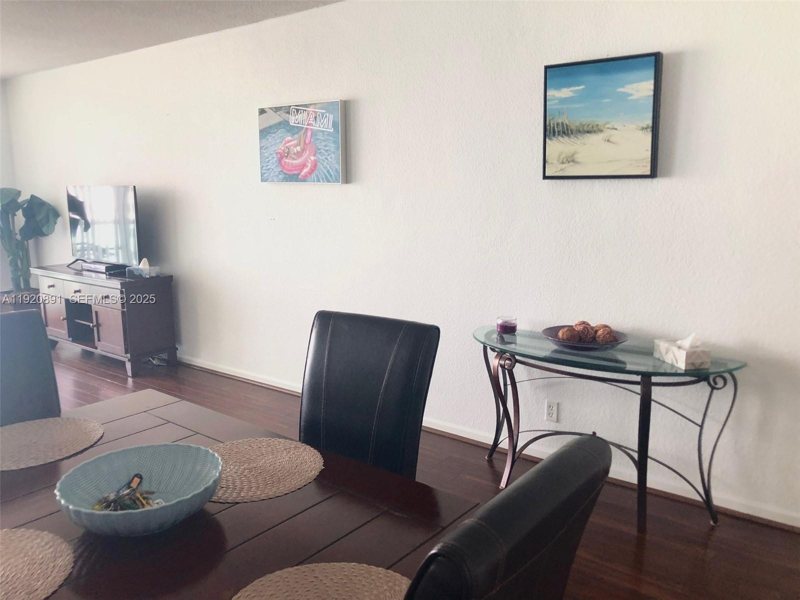 Photo of 3901 Ocean Dr  #15C, Hollywood, Florida, 33019 - 