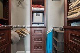 17D 1 / 2 870 sq. ft. $ 2025-11-25 0 Photo