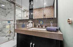 17D 1 / 2 870 sq. ft. $ 2025-11-25 0 Photo