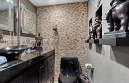 17D 1 / 2 870 кв.футов $ 2025-11-25 0 Фото