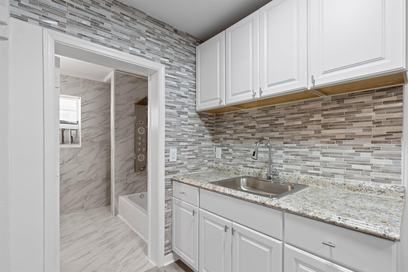   / 3 1598 sq. ft. $ 2026-02-26 0 foto