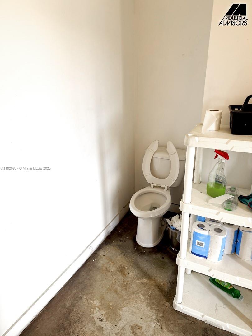 See details / sq. ft. $ 2025-11-25 0 Photo