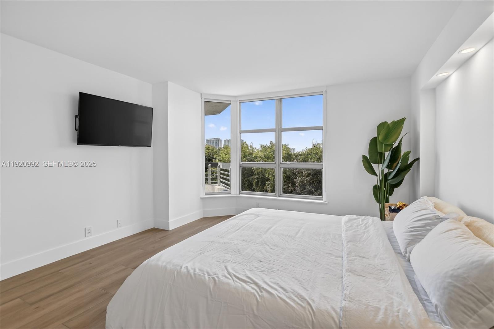 Photo of 19101 Mystic Pointe Dr  #402, Aventura, Florida, 33180 - 