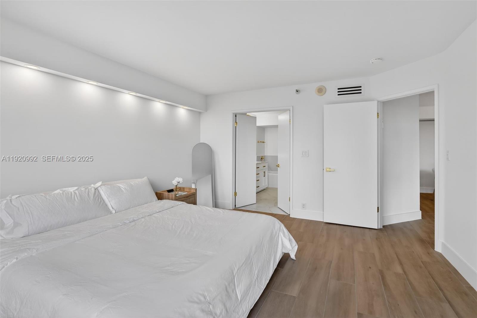 Photo of 19101 Mystic Pointe Dr  #402, Aventura, Florida, 33180 - 