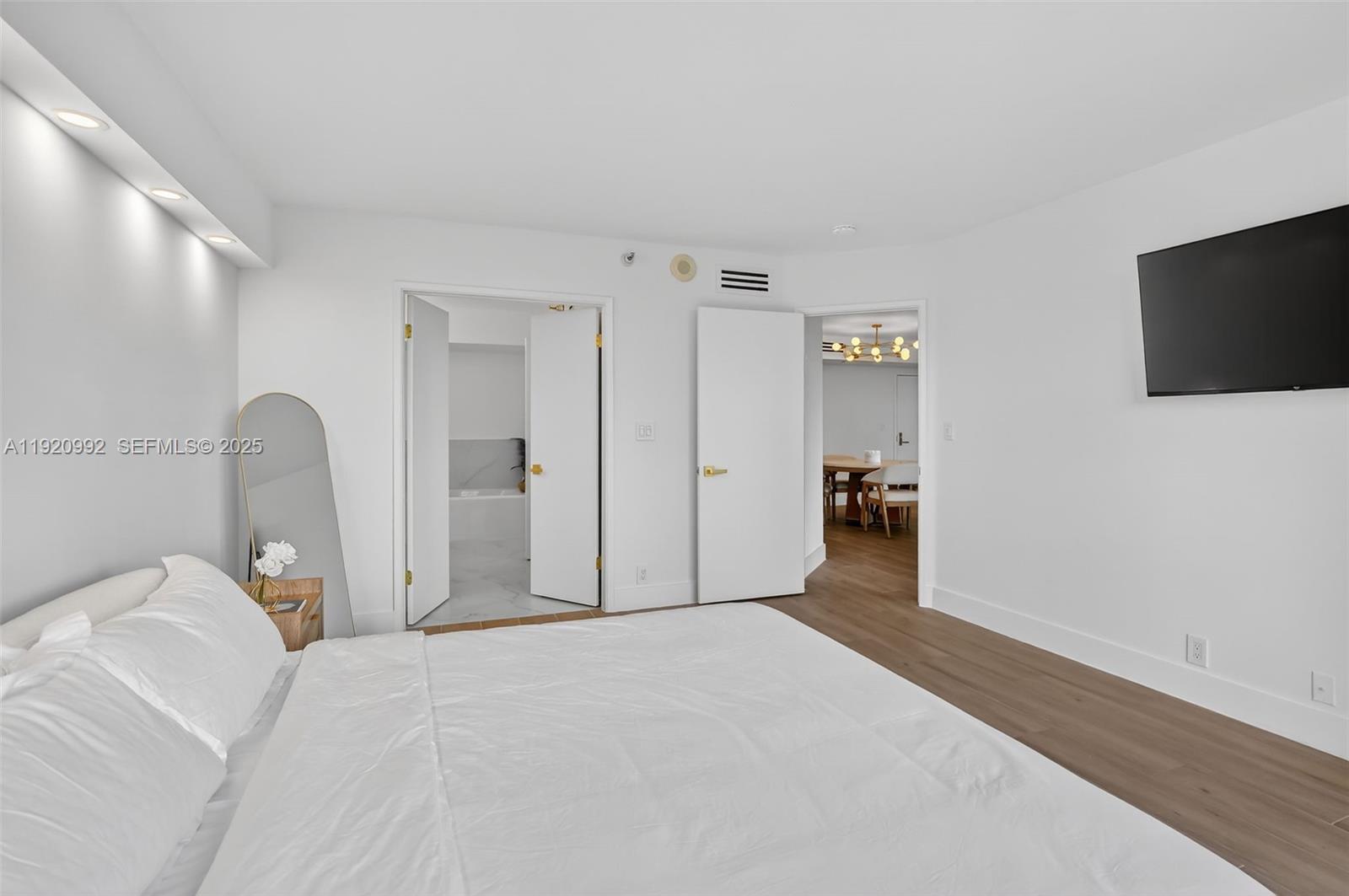 Photo of 19101 Mystic Pointe Dr  #402, Aventura, Florida, 33180 - 