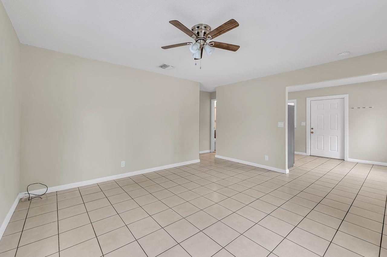 Ver detalles / 0 1770 sq. ft. $ 2026-06-09 0 foto