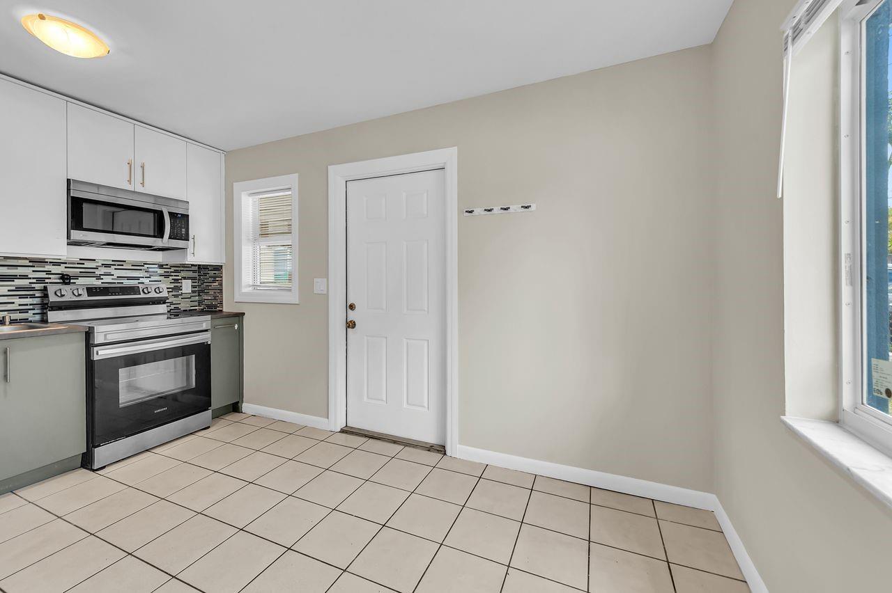 Ver detalles / 0 1770 sq. ft. $ 2026-06-09 0 foto